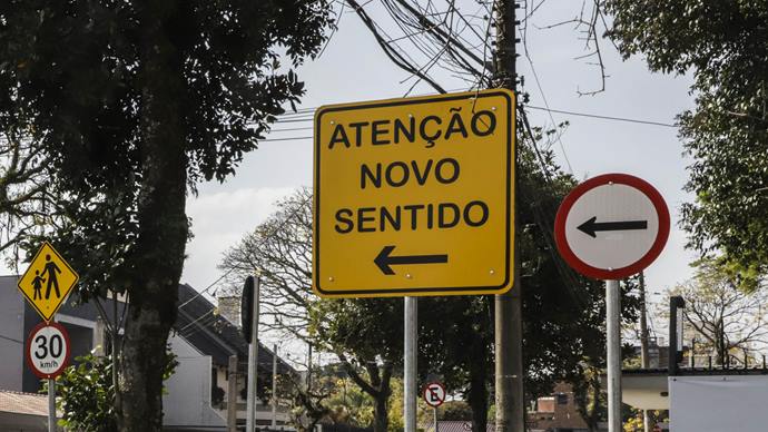 Rua no bairro Pilarzinho, tem alteração de sentido