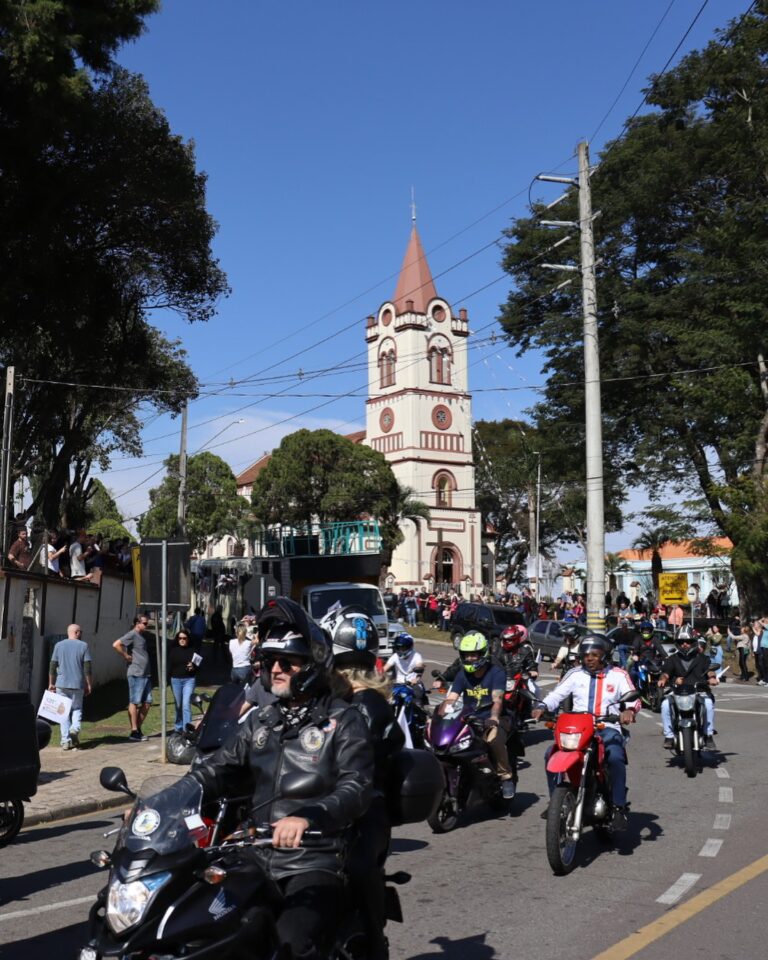 A 121ª Festa de Sant’Ana e São Cristóvão no Abranches: Tradição, Fé e Alegria em Comunhão
