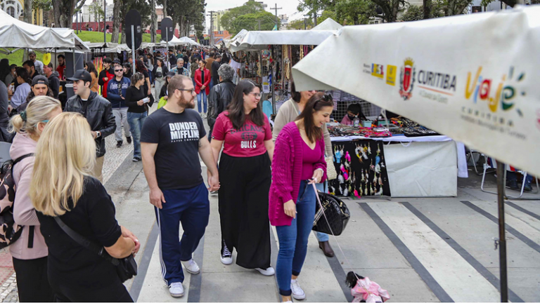 Curitiba abre 120 vagas para novos expositores nas Feiras de Artesanato nos bairros