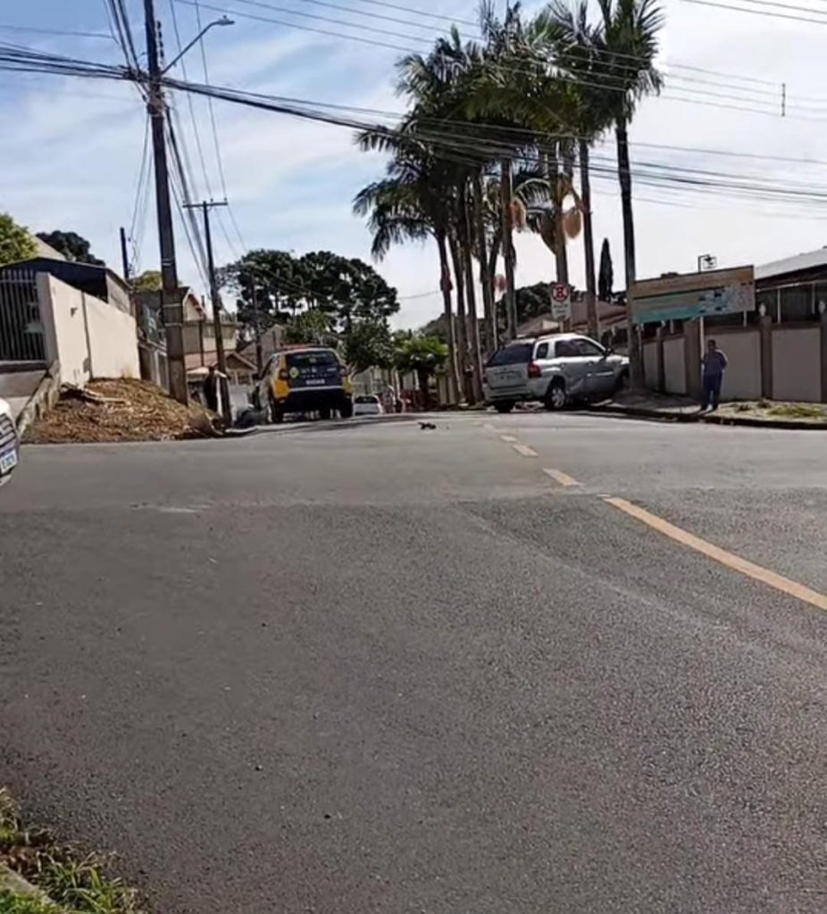 Moradores pedem lombada na rua Clara Kucheny