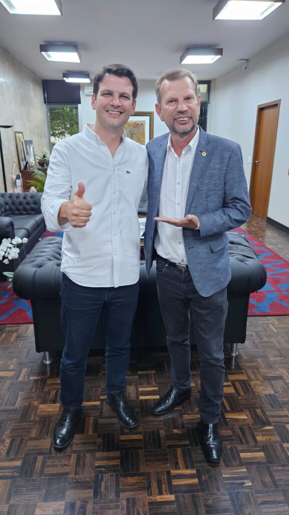 Mauro Ignácio com o prefeito Eduardo Pimentel