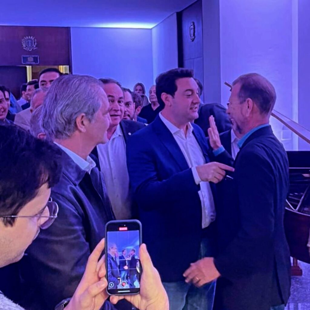 Mauro Ignácio com o governador Ratinho Junior