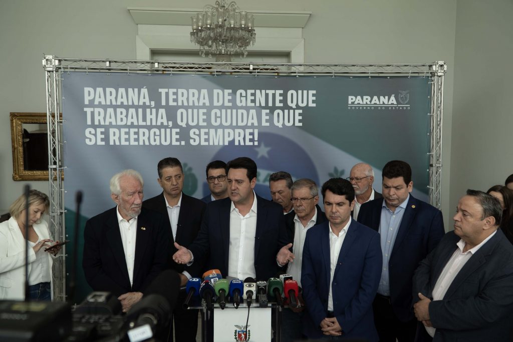 Paraná anuncia a construção emergencial de 320 casas em Rio Bonito do Iguaçu