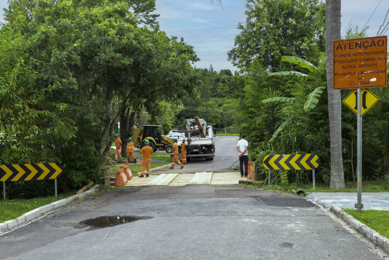 Manutenção em ponte garante segurança no acesso ao Parque Papa Francisco