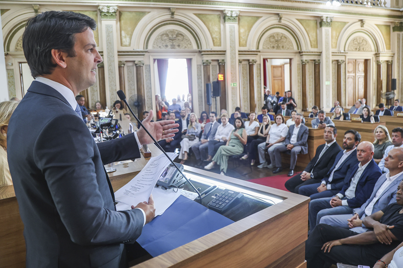 Prefeito Eduardo Pimentel anuncia que vai manter o desconto de 10% para pagamento à vista do IPTU 2026, durante abertura oficial dos trabalhos na Câmara Municipal. Curitiba, 02/02/2026. Foto: Pedro Ribas/SECOM